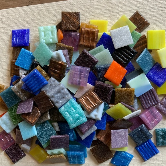 1 pound of glass tiles for your art project - Picture 4 of 6